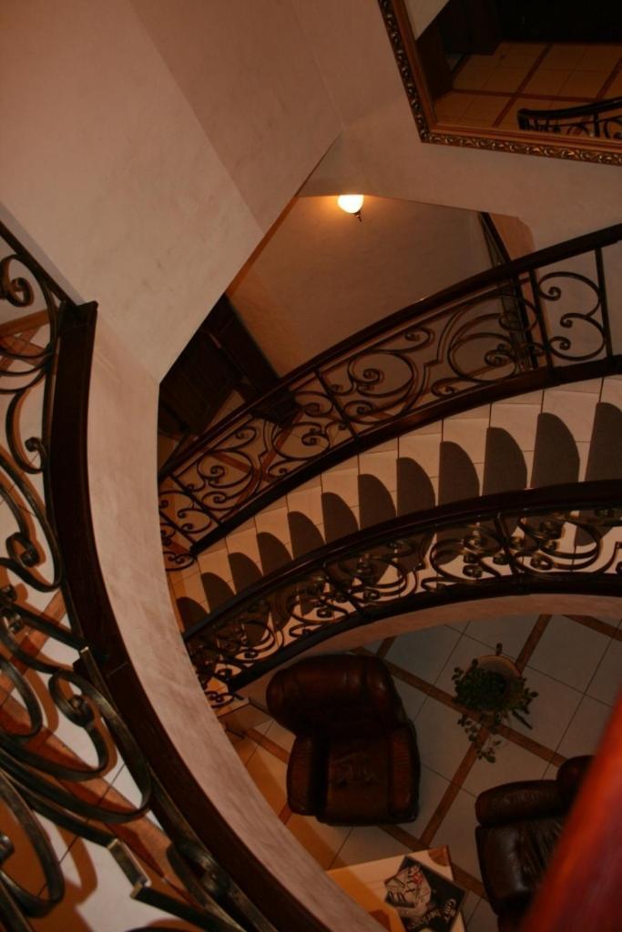 Prague Hotel Zaporizhia ภายนอก รูปภาพ