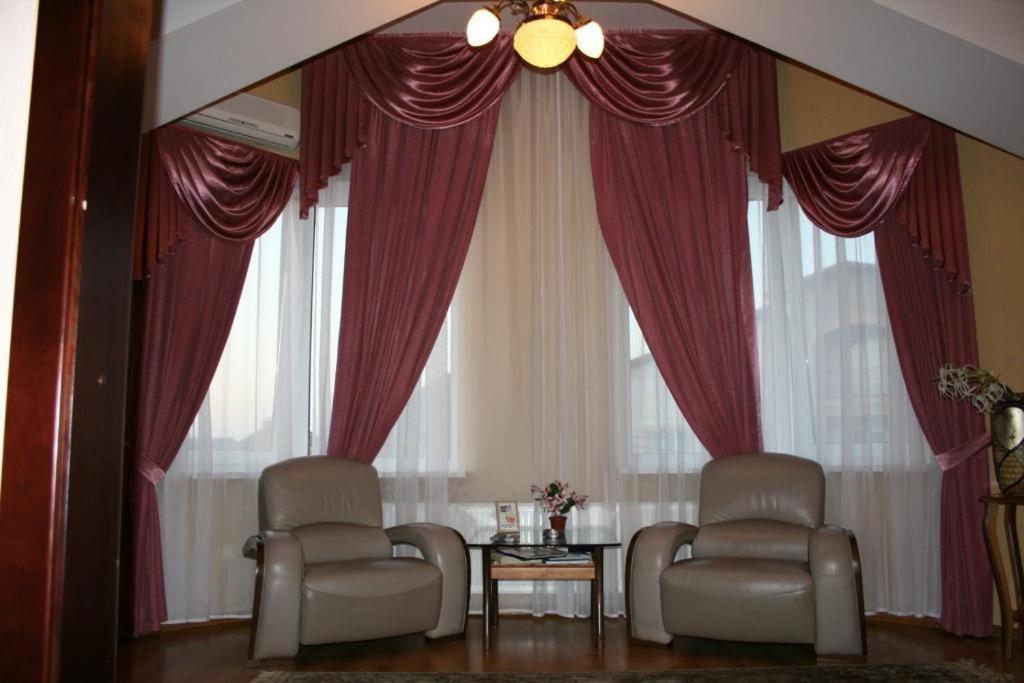 Prague Hotel Zaporizhia ภายนอก รูปภาพ